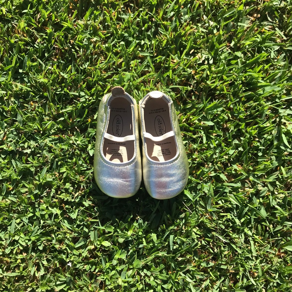 Old Soles ballet flats/ gold size us 6 and 5